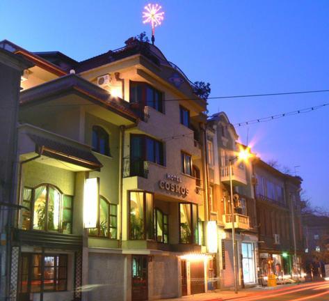 Hotel Cosmos Asenovgrad Exterior photo