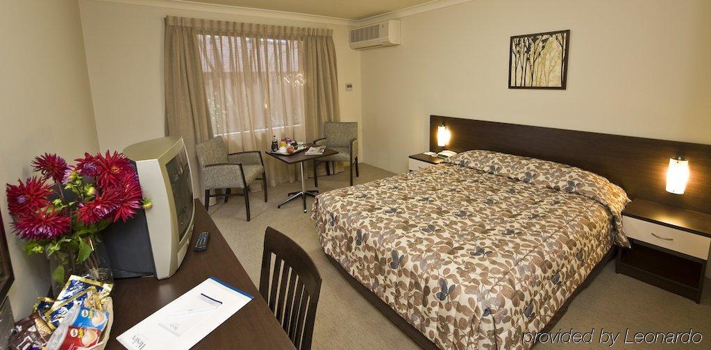 175 Hotel Westmead Sydney Room photo