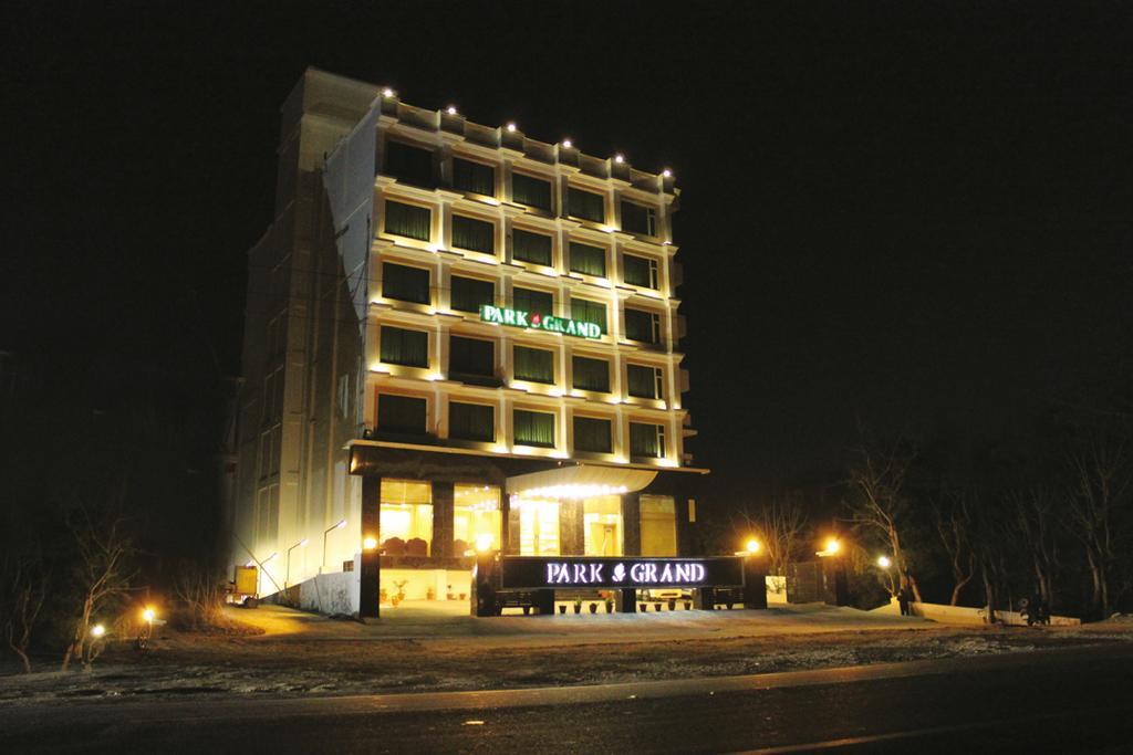 Hotel Park Grand, At Haridwar Exterior photo