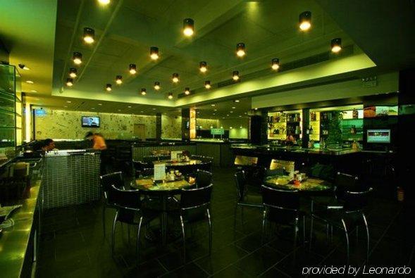 Wings Hotel Guangzhou Restaurant photo
