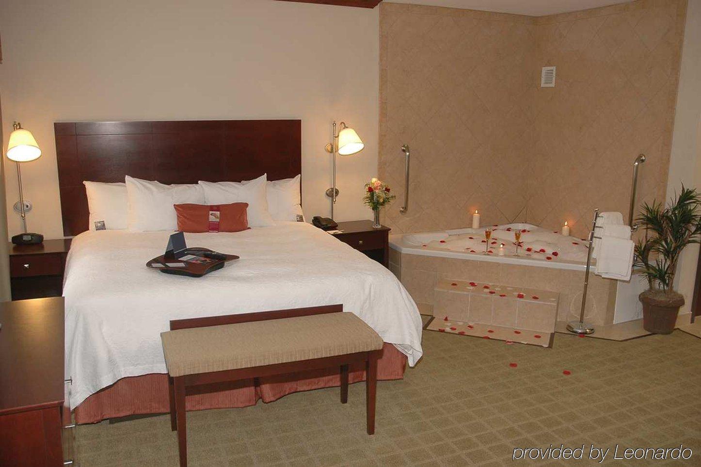 Hampton Inn And Suites Waxahachie Room photo