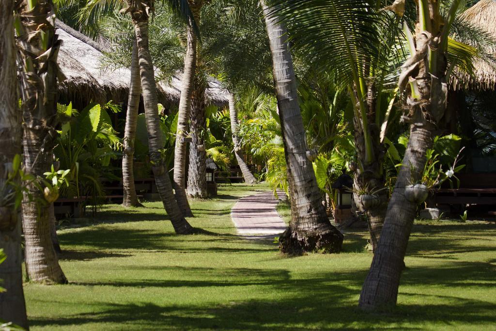 Mali Resort Pattaya Beach Koh Lipe Exterior photo