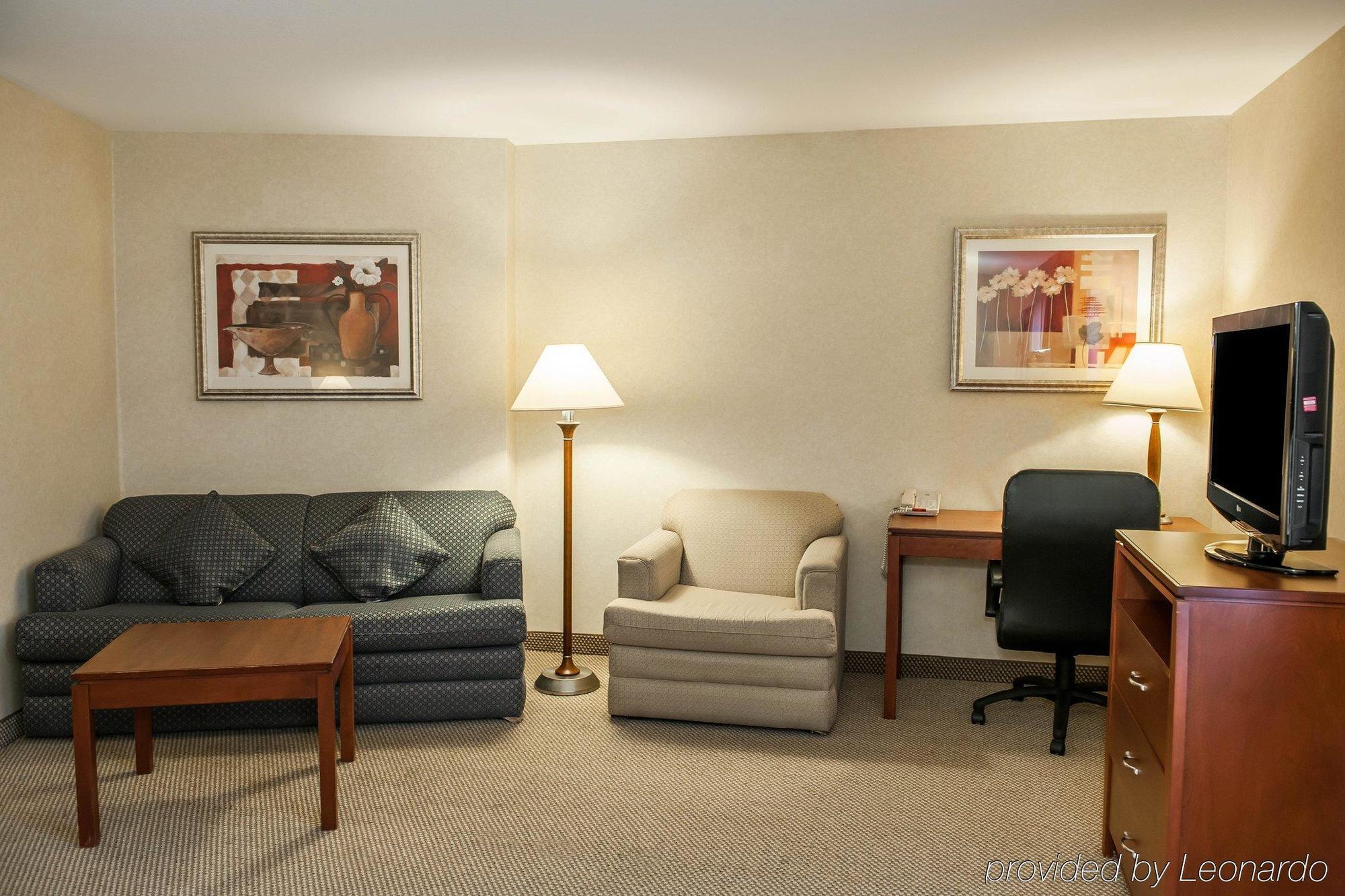 Comfort Suites South Elkhart Exterior photo