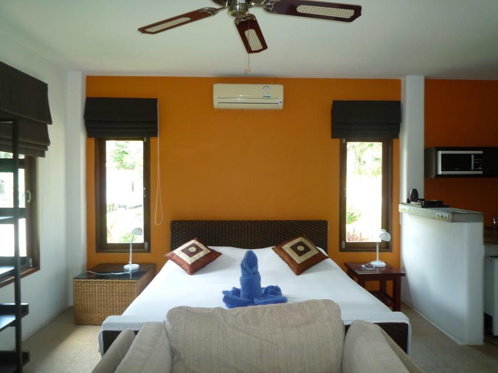 Ban Tai River Gardens Villa Koh Samui Room photo