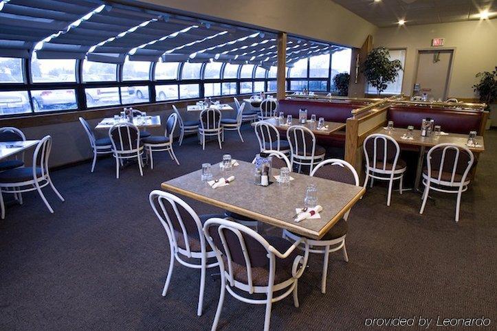 Heritage Inn Hotel & Convention Centre - Pincher Creek Restaurant photo
