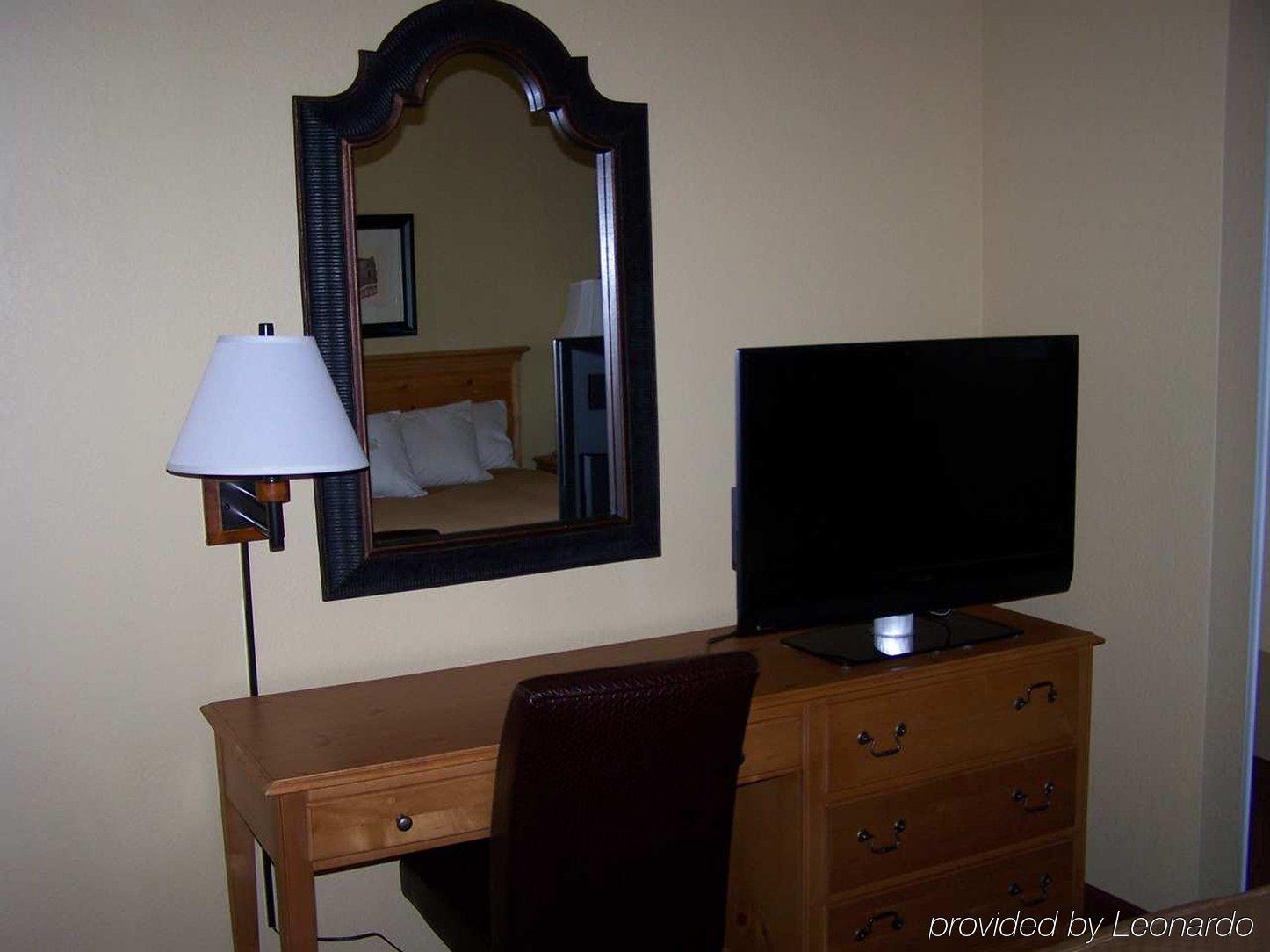 Homewood Suites By Hilton Phoenix-Biltmore Room photo
