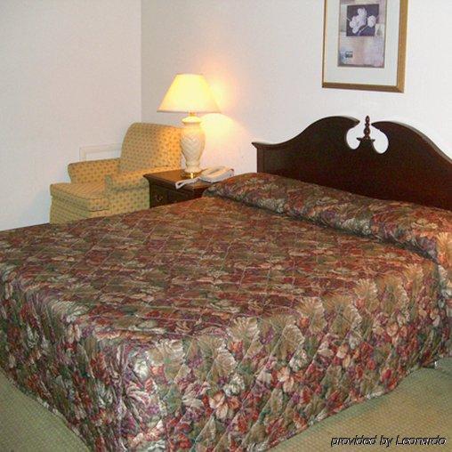 Midtown Motel Newport News Room photo