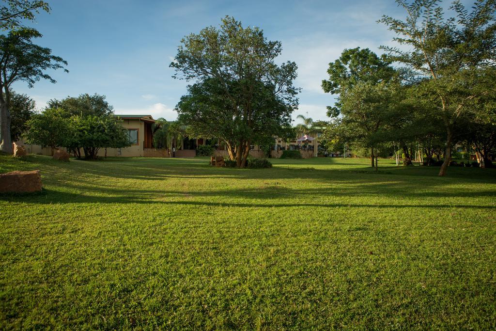 M'Kango Golfview Hotel Lusaka Exterior photo