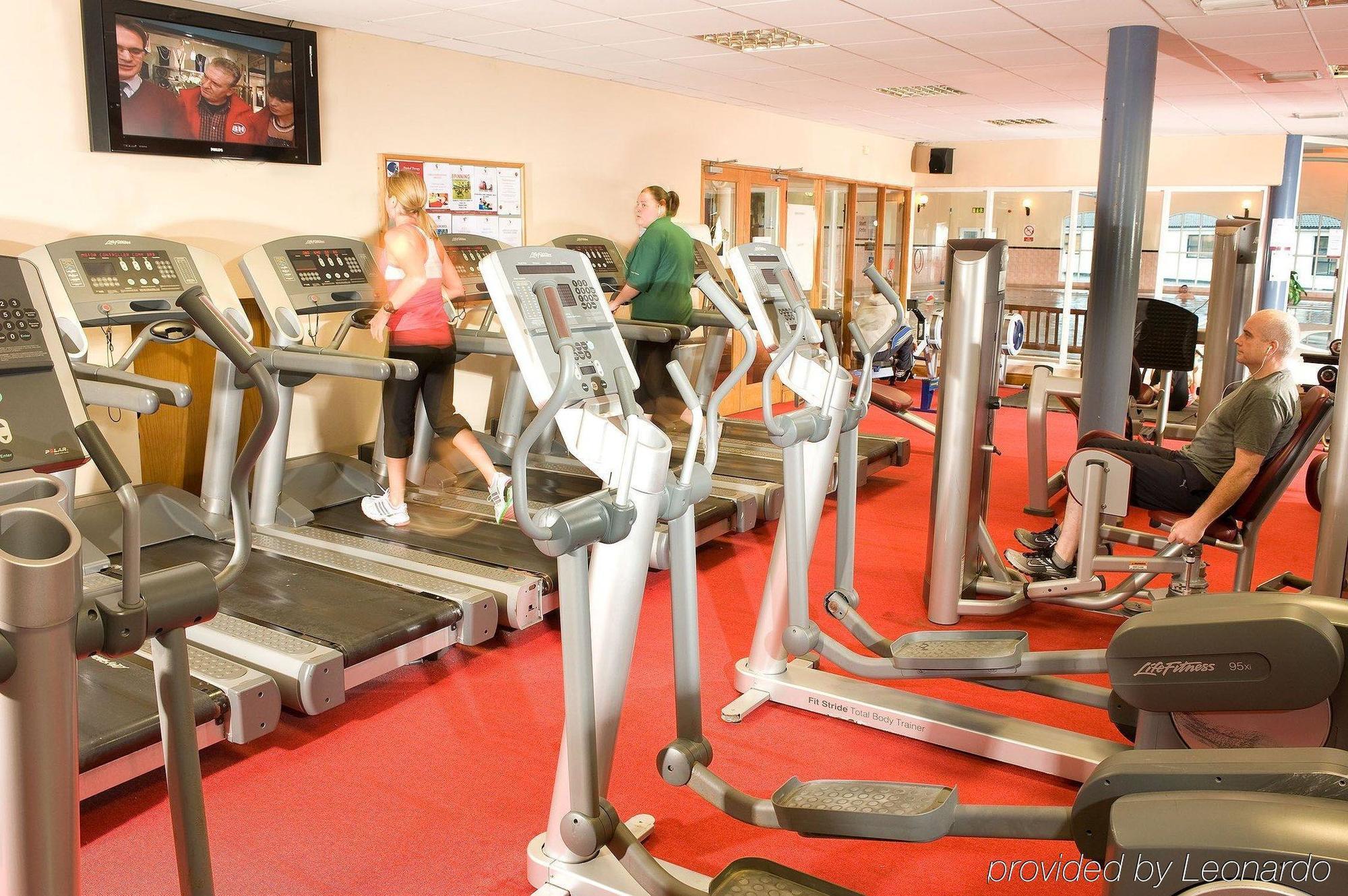 Treacys West County Conference And Leisure Centre Hotel Ennis Facilities photo