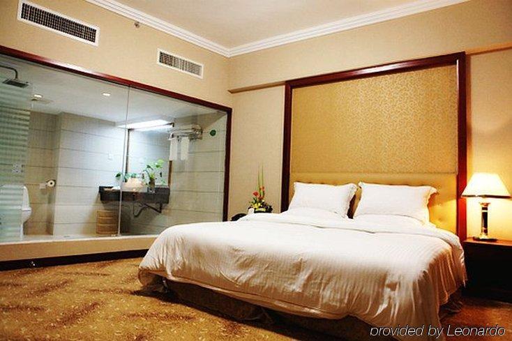 Guilin Hongkong Hotel Room photo