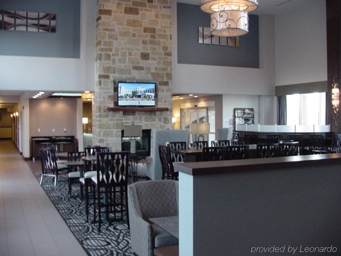 Holiday Inn Express & Suites Fredericksburg Restaurant photo