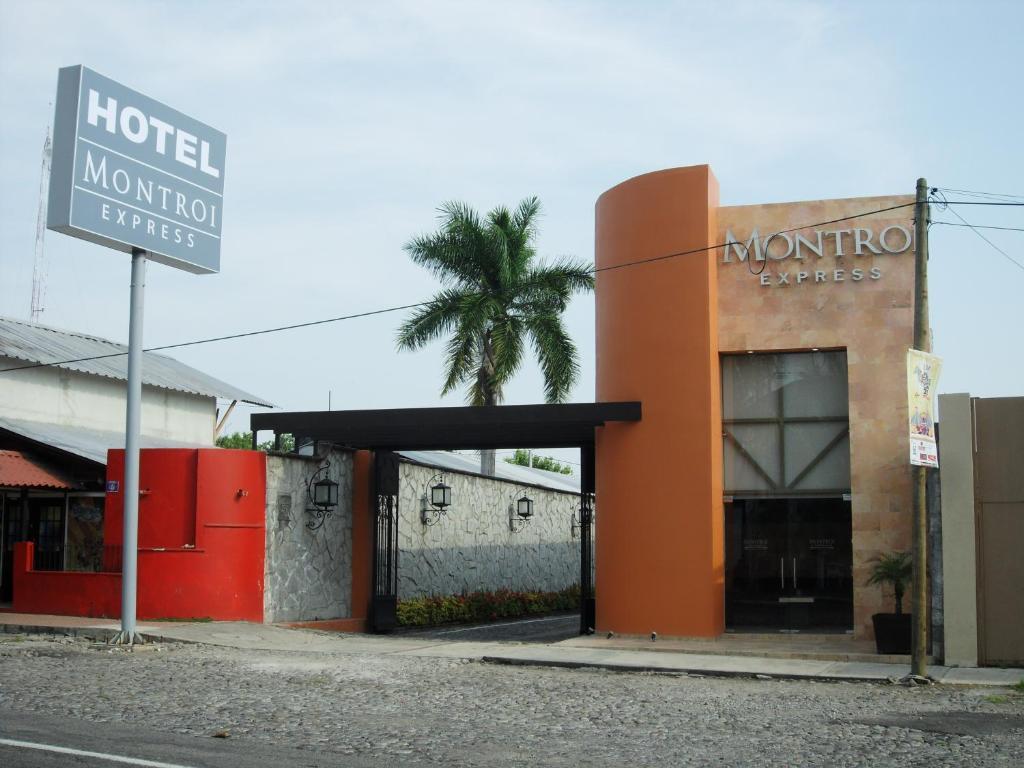 Hotel Montroi Express Colima Exterior photo
