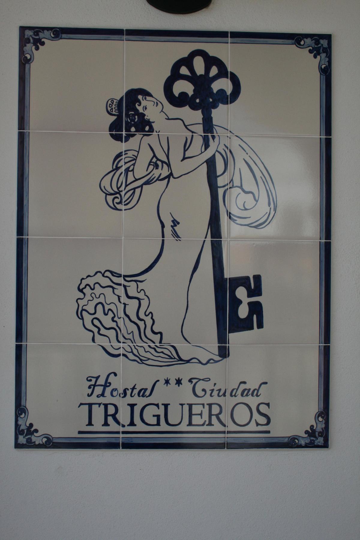 Hostal Ciudad Trigueros Exterior photo