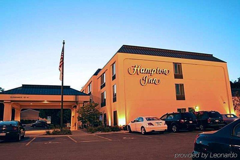 Hampton Inn Rochester Exterior photo