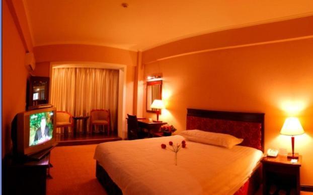 Bai Xiang Hotel Chongqing Room photo
