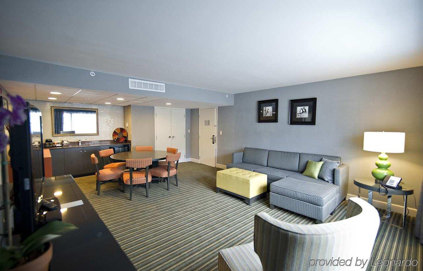 Doubletree By Hilton Huntsville-South Room photo