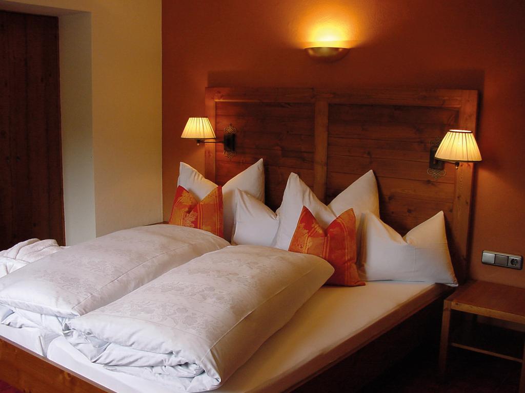 Hotel Theodul Lech am Arlberg Room photo