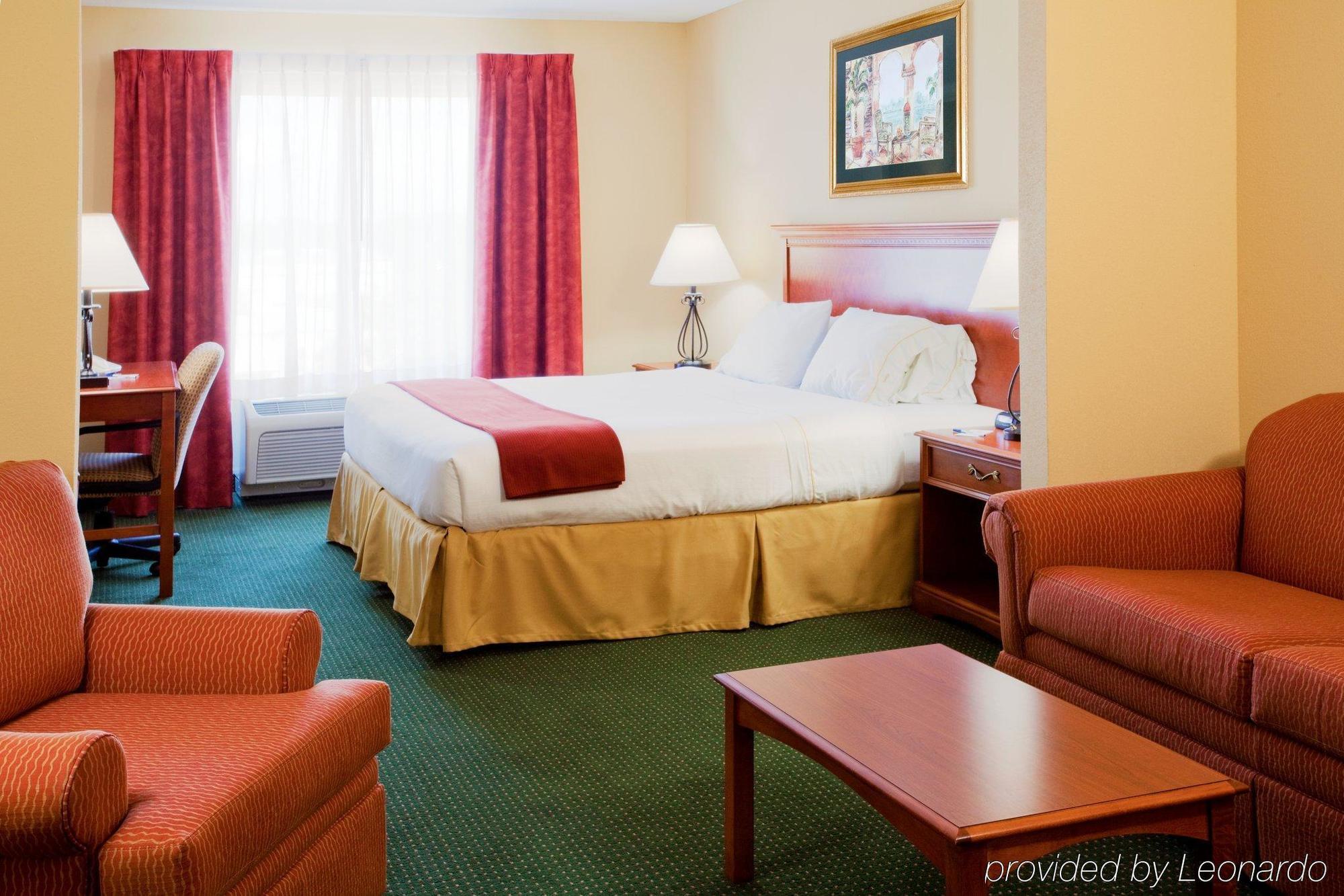 Holiday Inn Express Hotel & Suites Brooksville West, An Ihg Hotel Exterior photo