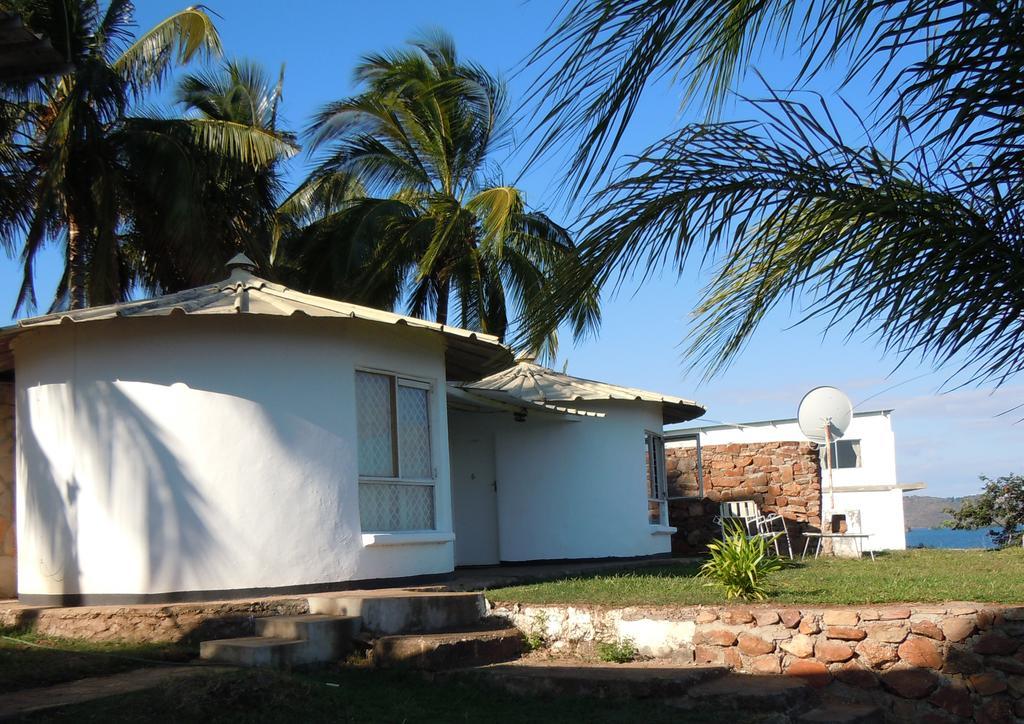 Lake Safari Lodge Siavonga Exterior photo