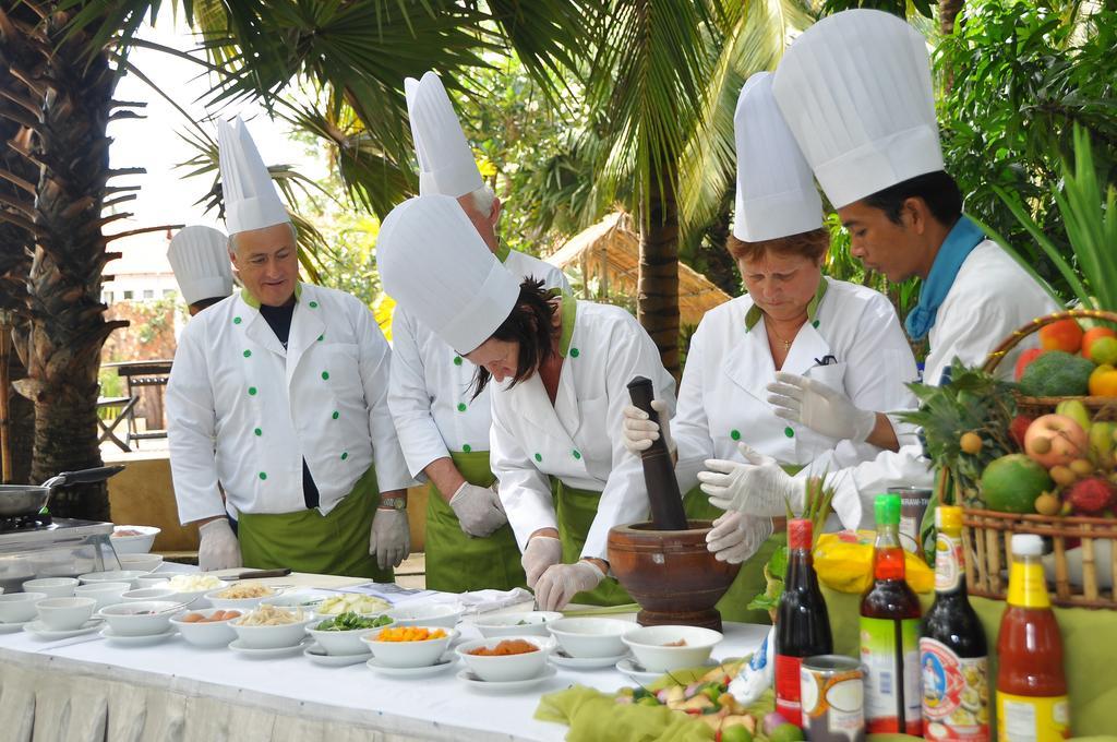 Lotus Blanc Resort Siem Reap Exterior photo