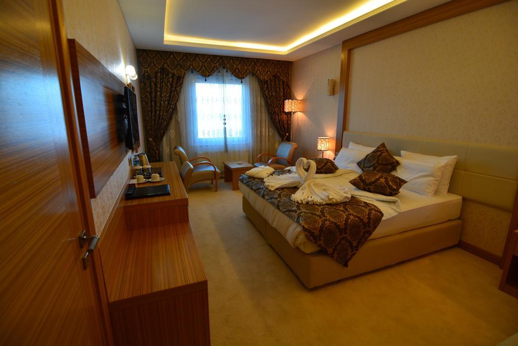 Tasar Royal Hotel Tatvan Room photo