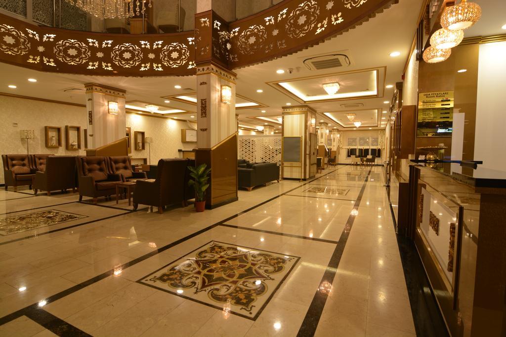 Tasar Royal Hotel Tatvan Exterior photo