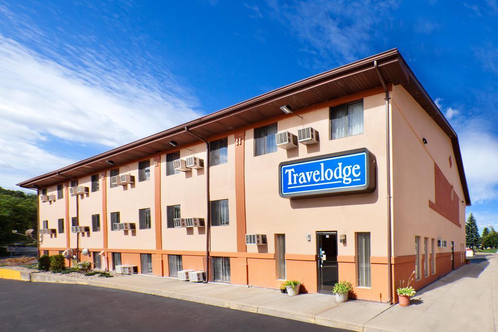 Travelodge By Wyndham La Porte/Michigan City Area Exterior photo