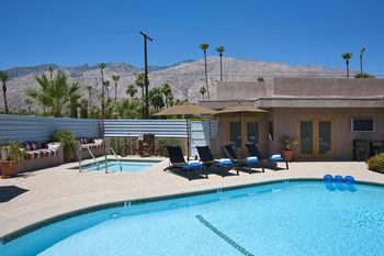 Pura Vida Palm Springs - A Gay Men'S Resort Exterior photo