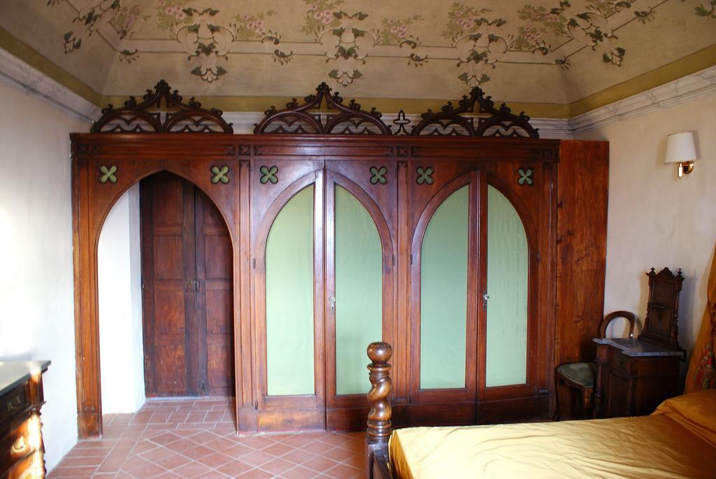 Castello Di Frassinello Bed & Breakfast Room photo