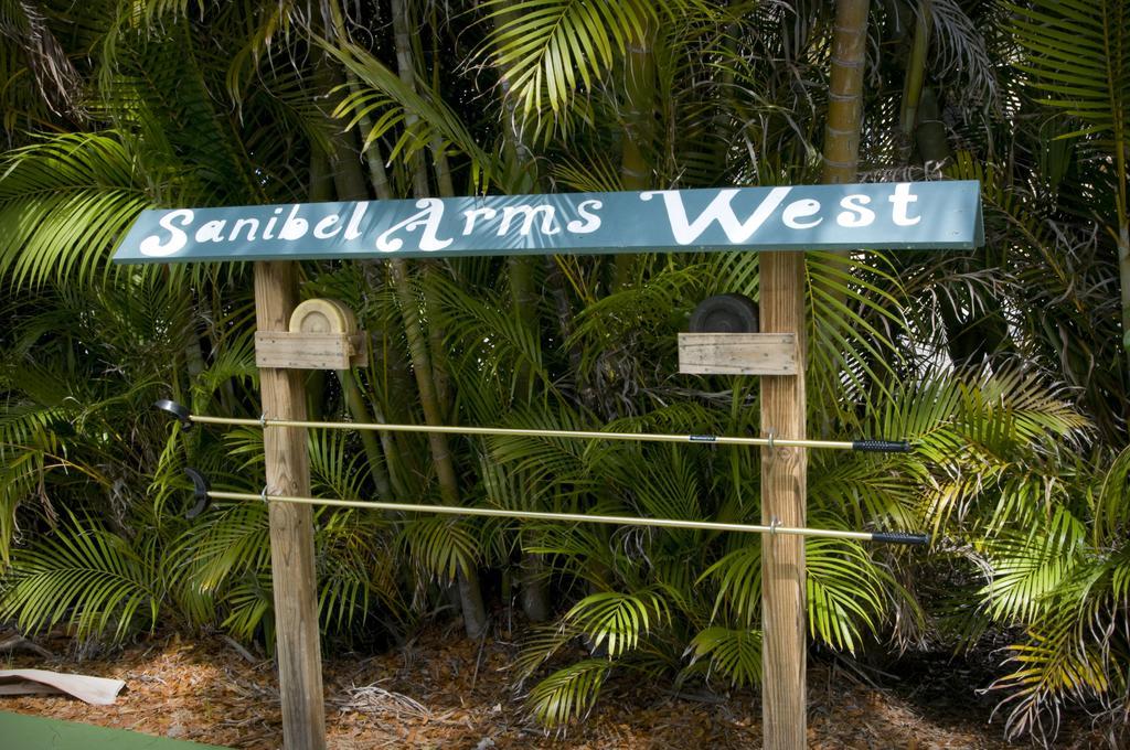 Sanibel Arms West Hotel Exterior photo