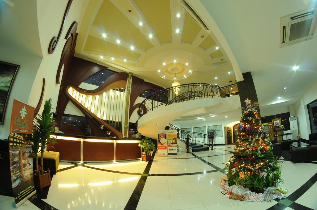 Hotel Swarna Dwipa Palembang Exterior photo