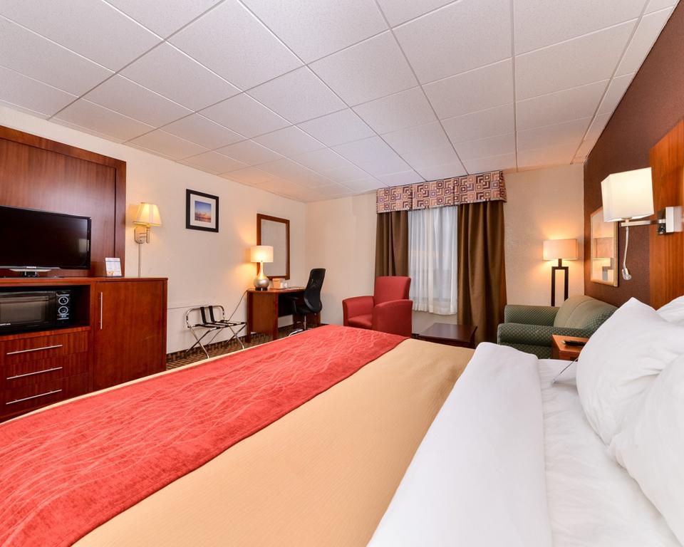 Quality Inn And Suites Conference Center Richmond Room photo