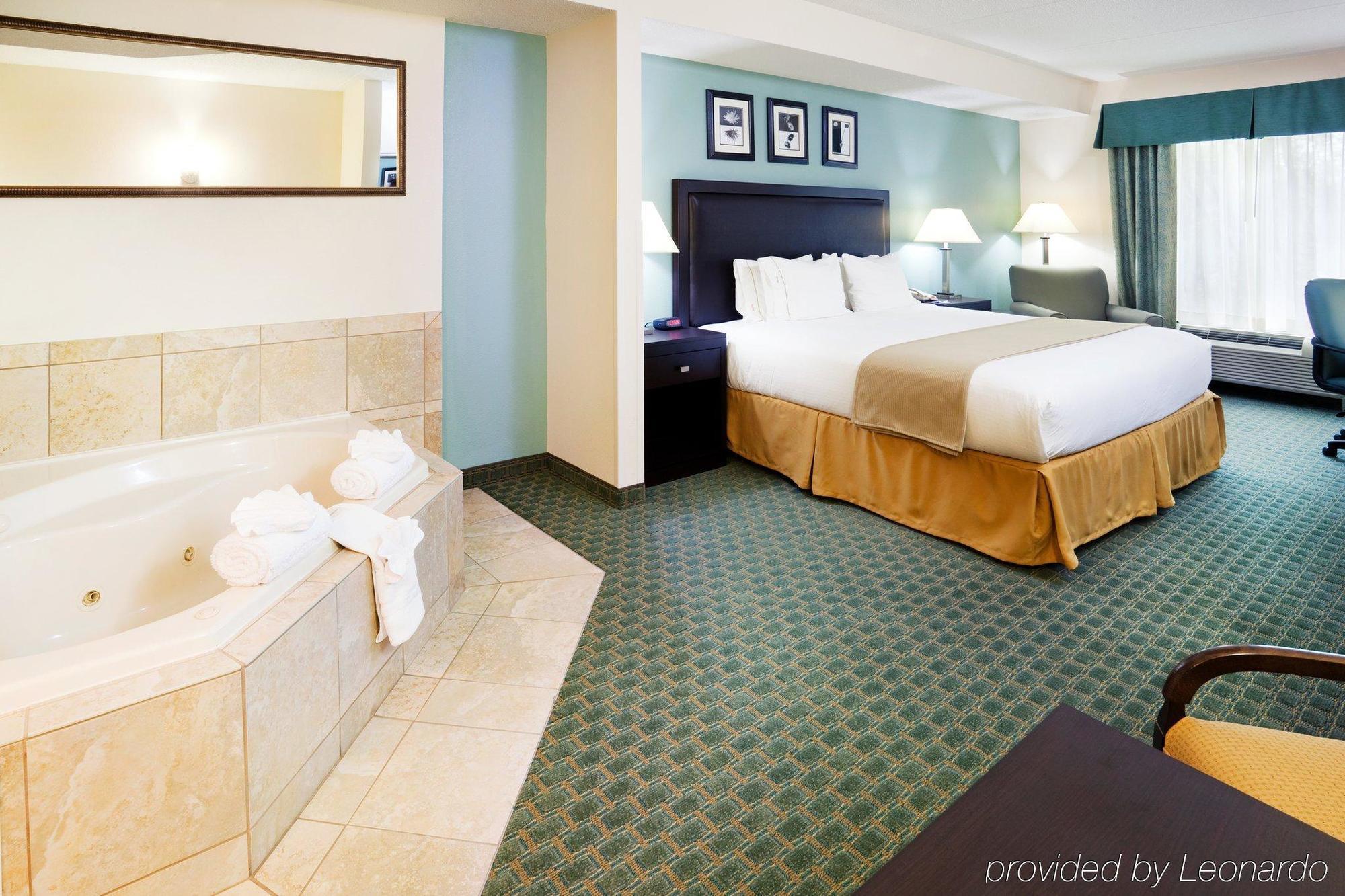 Holiday Inn Express & Suites Lebanon-Nashville Area, An Ihg Hotel Room photo