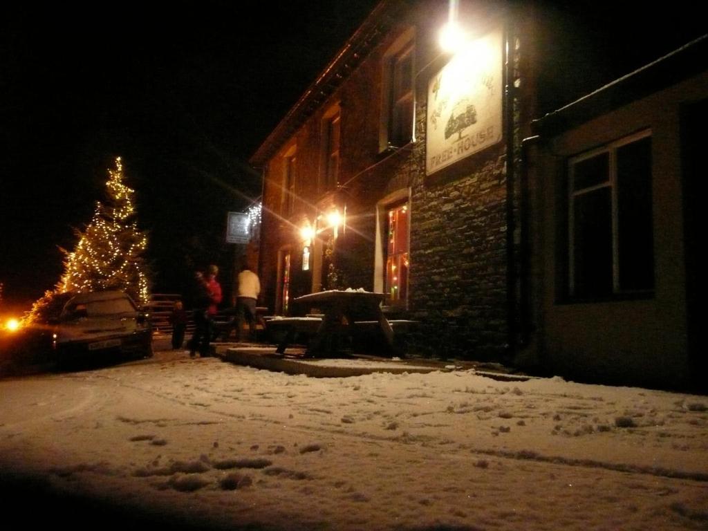 The Royal Oak Inn Rhandirmwyn Exterior photo