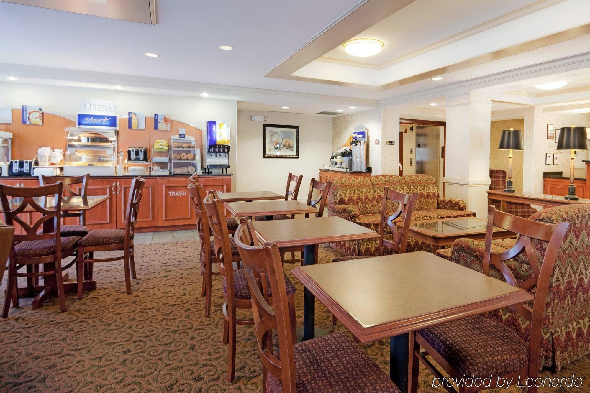 Holiday Inn Express Hotel & Suites Auburn, An Ihg Hotel Restaurant photo