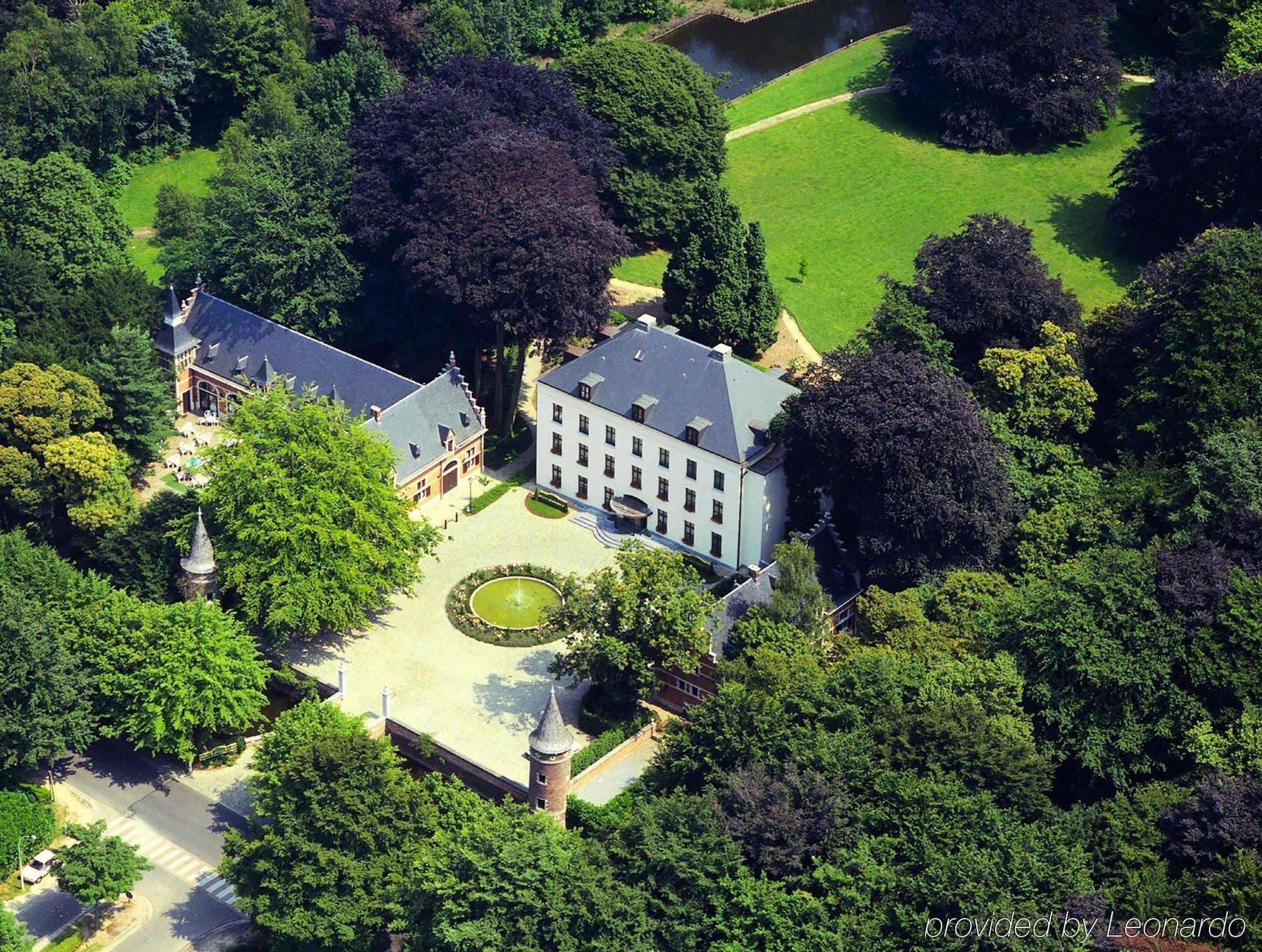 Hotel Kasteel Solhof Aartselaar Exterior photo