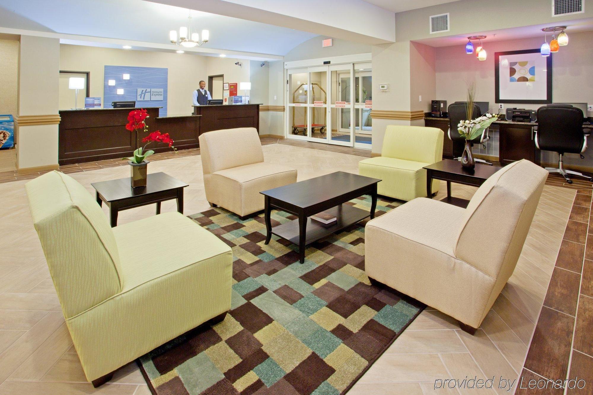 Holiday Inn Express Hotel & Suites Alvarado, An Ihg Hotel Interior photo
