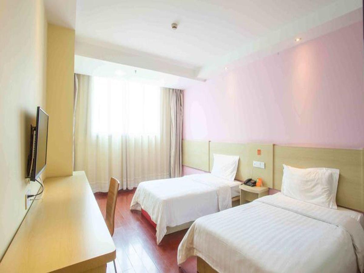 7Days Inn Haikou Hong Kong City Exterior photo