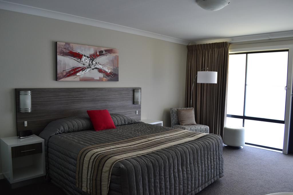 Cattlemans Country Motor Inn & Serviced Apartments Dubbo Exterior photo