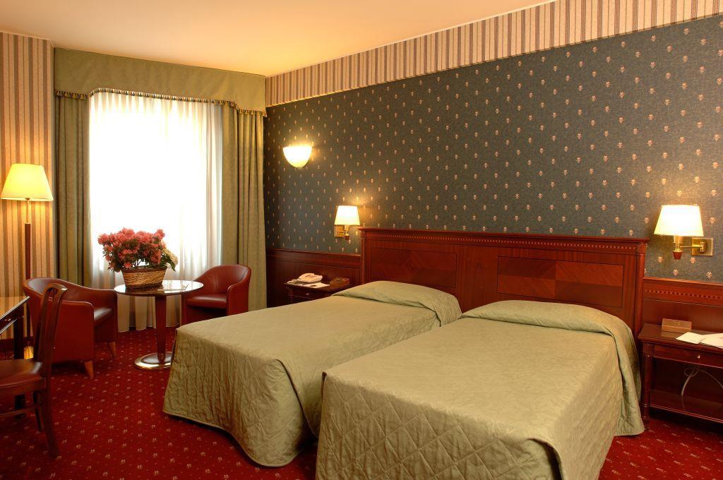 Antares Hotel Concorde, BW Signature Collection By Best Western Milan Room photo