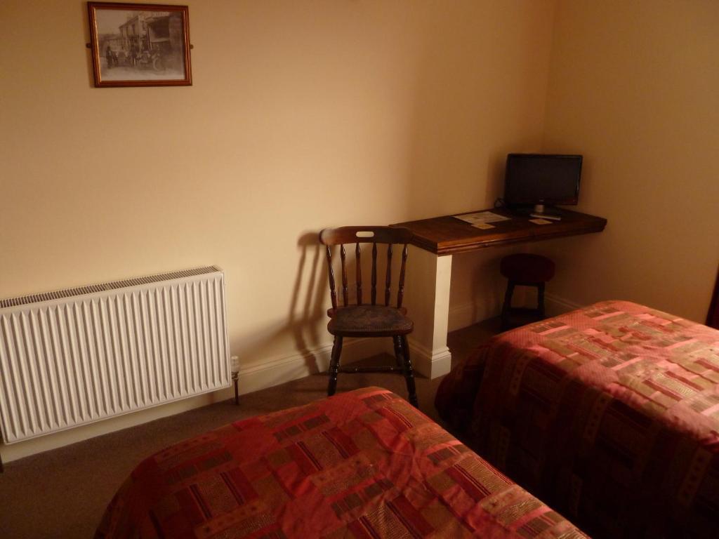 The Tavistock Arms Hotel Gunnislake Room photo