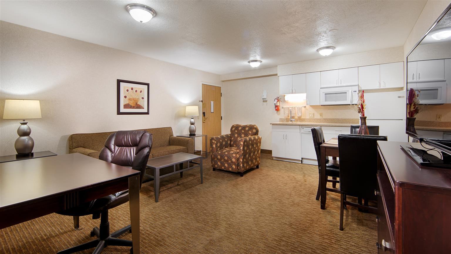 Best Western Plus Cottontree Inn Idaho Falls Exterior photo