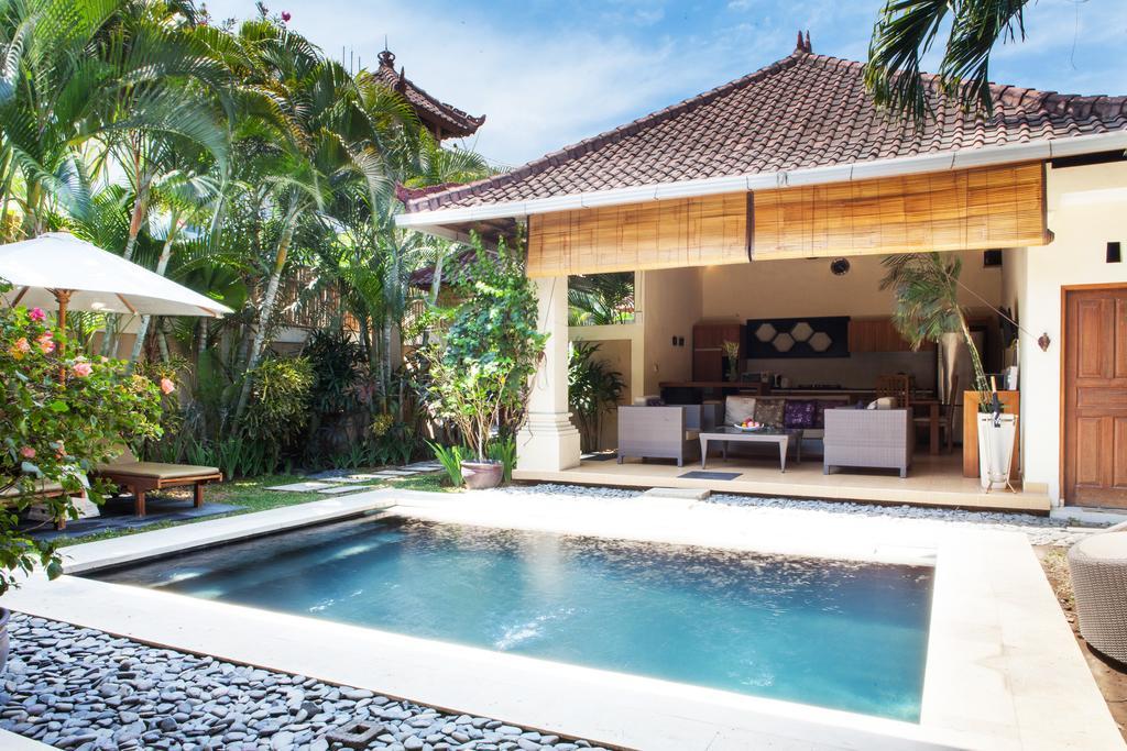 Esmee Villa Seminyak  Exterior photo