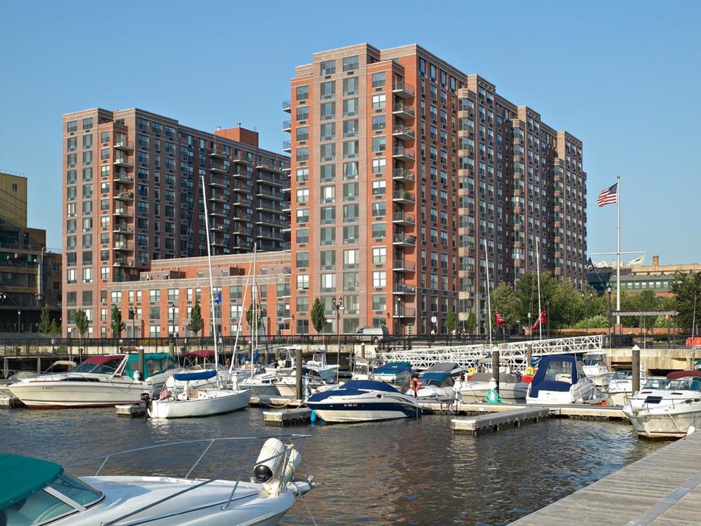 Sky City Apartments At Hoboken South Exterior photo