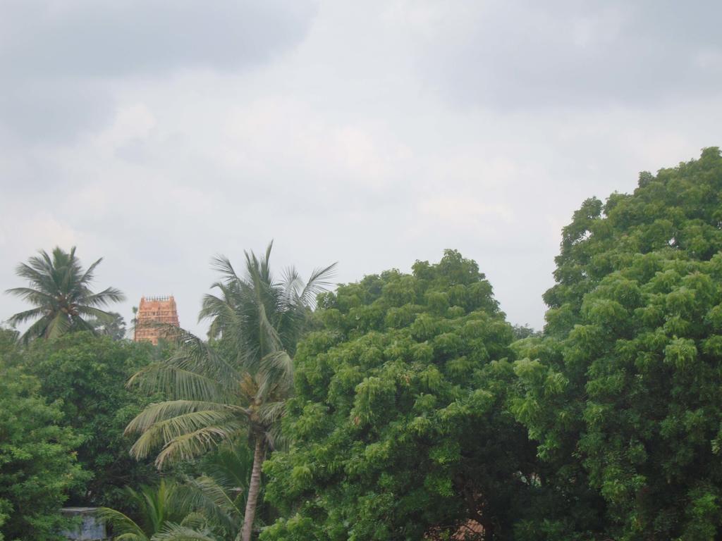 Hotel Lux Etoiles Jaffna Exterior photo