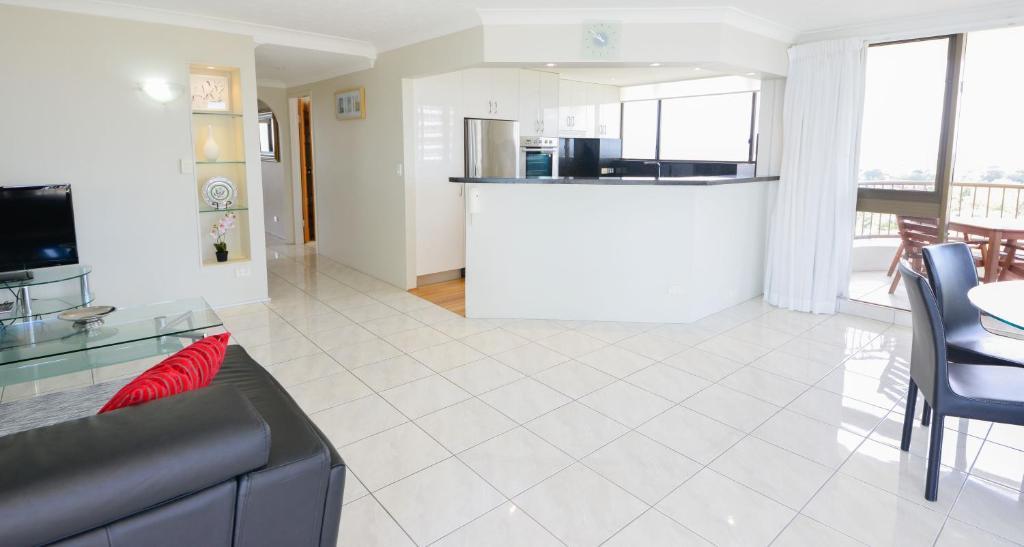 Broadwater Shores Waterfront Apartments Gold Coast Room photo