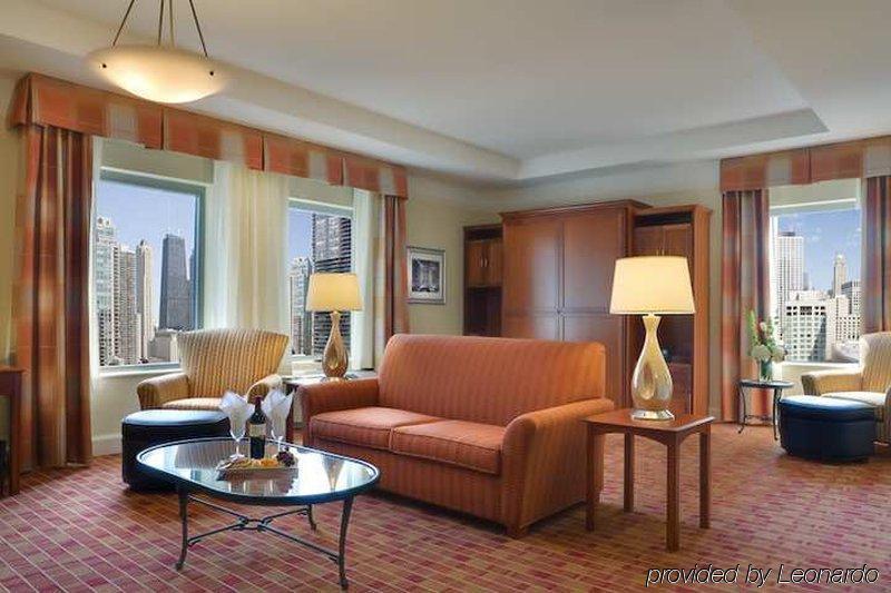Hilton Garden Inn Chicago Downtown/Magnificent Mile Room photo