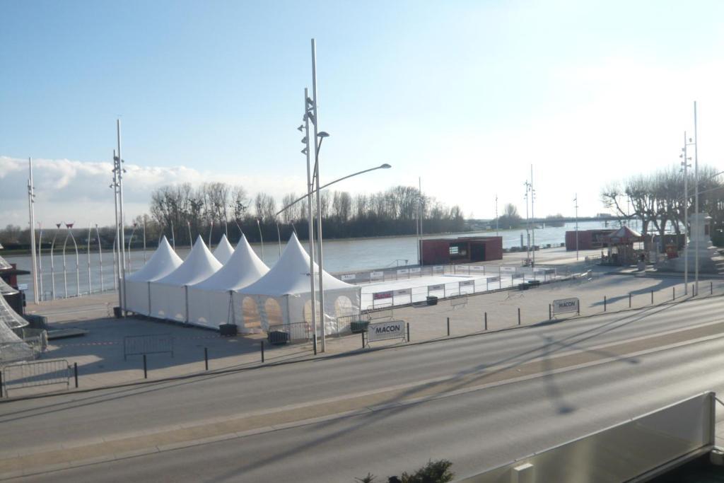 Hotel Quai De Saone Macon Exterior photo