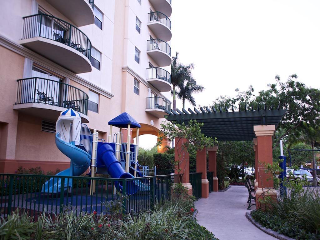 Club Wyndham Palm-Aire Hotel Pompano Beach Exterior photo