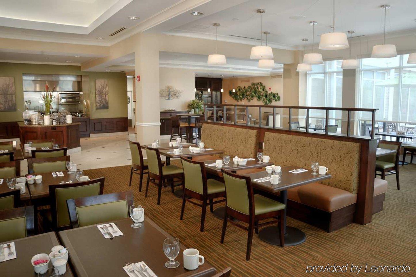 Hilton Garden Inn St. Louis Airport Berkeley Restaurant photo